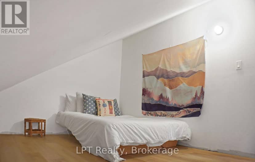 315 Shoreline Avenue — photo 32 of 40
