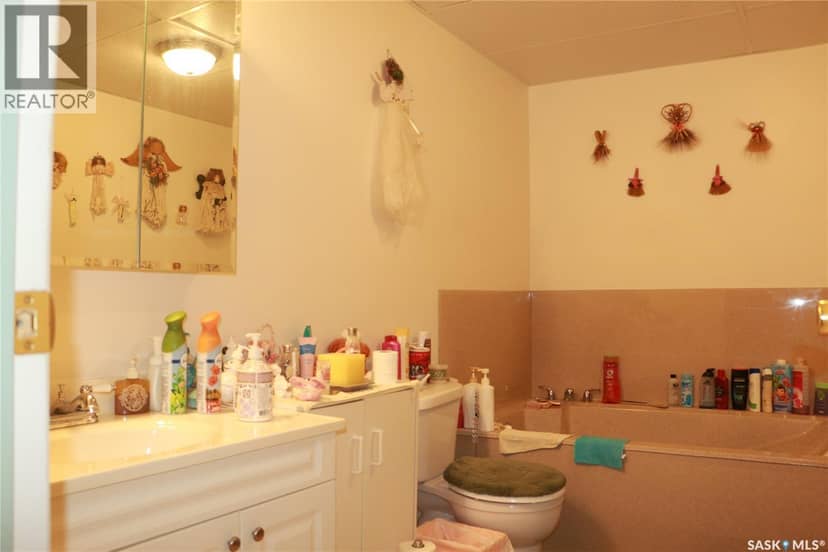304 Rosher STREET — photo 14 of 19
