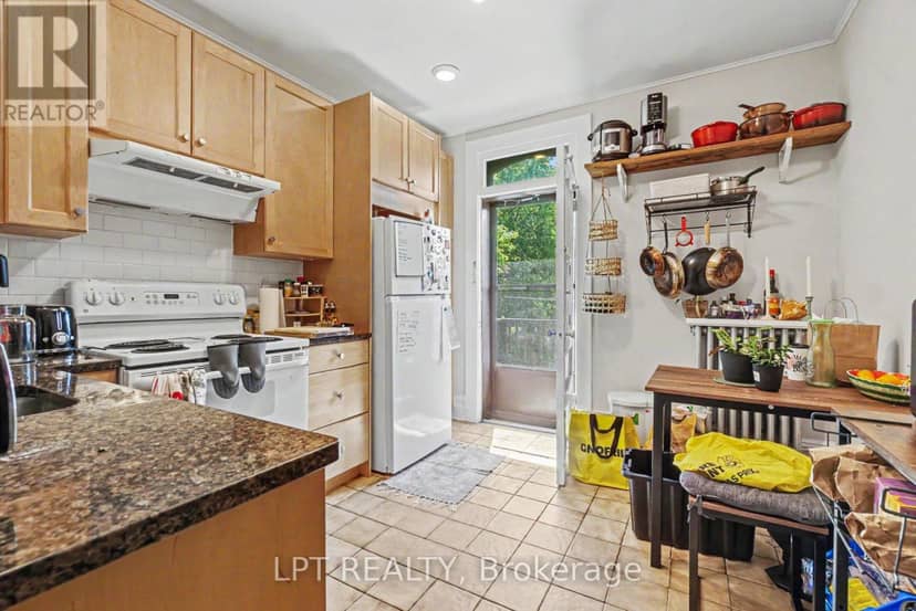 475 Maclaren Street — photo 13 of 40