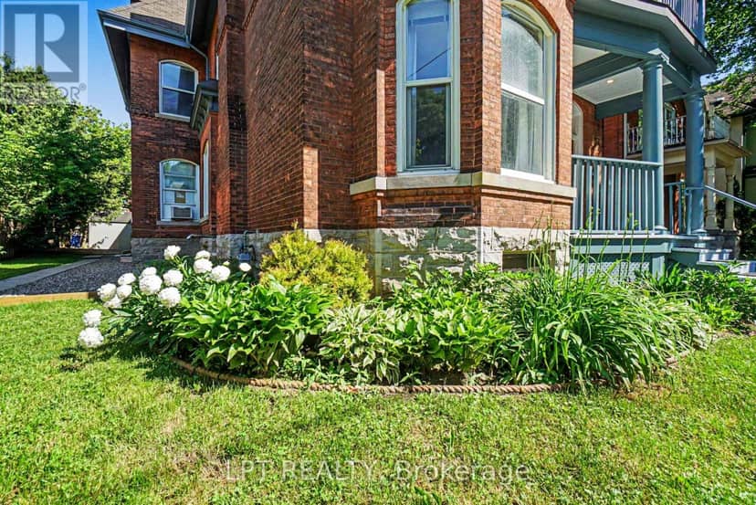 475 Maclaren Street — photo 31 of 40
