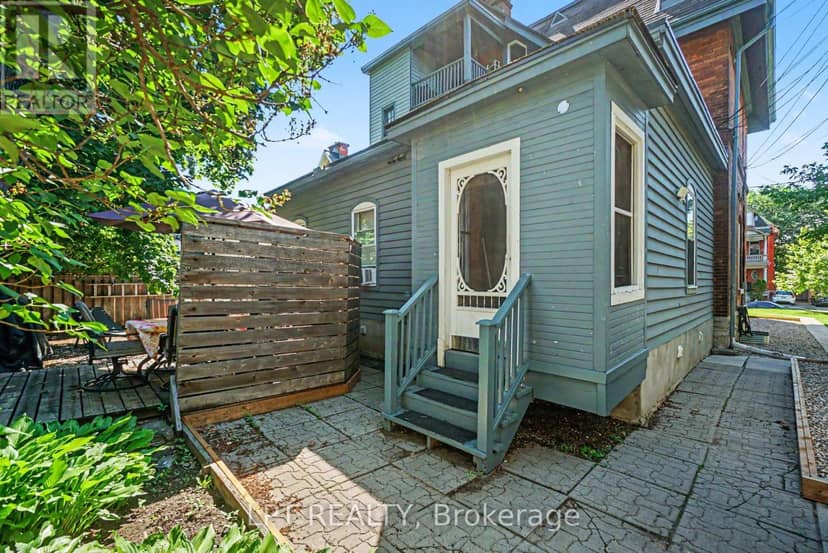 475 Maclaren Street — photo 33 of 40