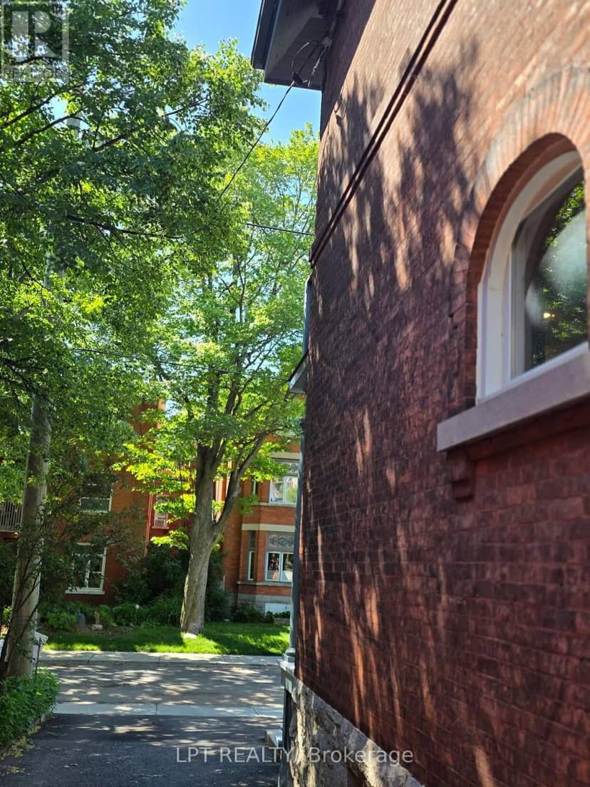 475 Maclaren Street — photo 36 of 40