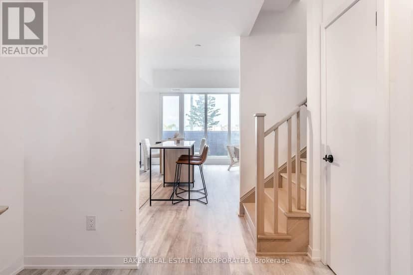 102 - 220 Missinnihe Way — photo 5 of 14