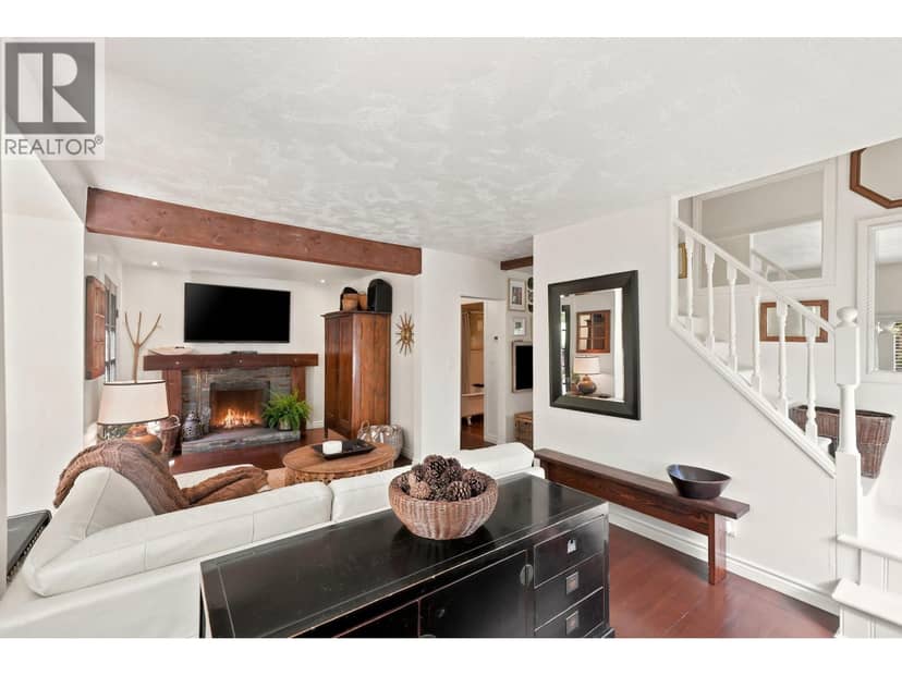 359 IOCO ROAD, Port Moody, photo 7