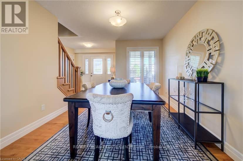 135 Gerber Meadows Drive, Wellesley, photo 7