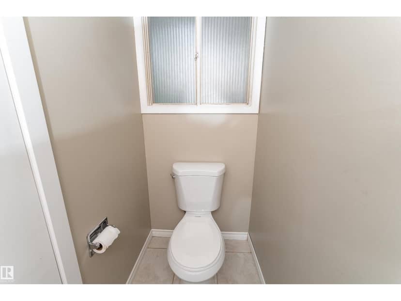 7120 139 AV NW — photo 15 of 40