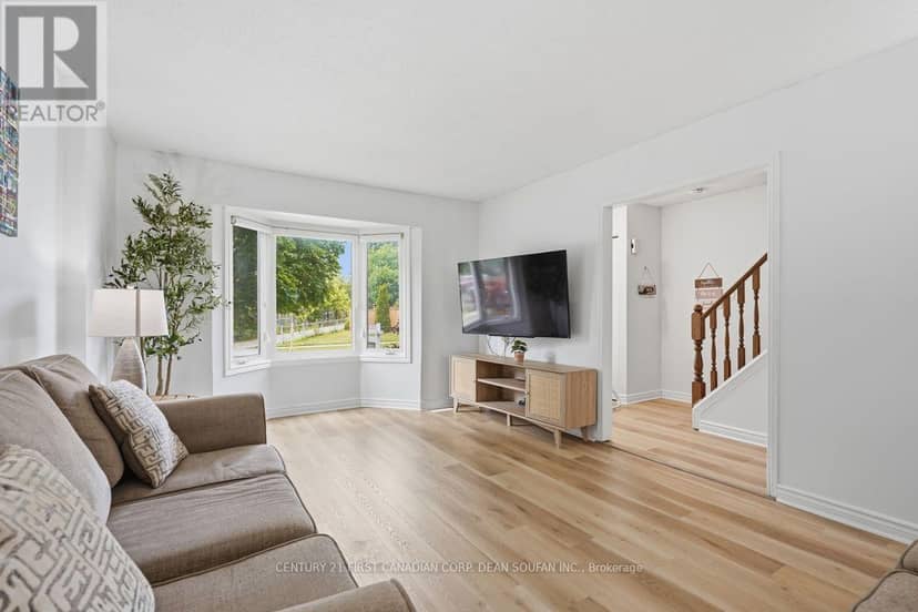 33 Ashley Crescent — photo 15 of 40