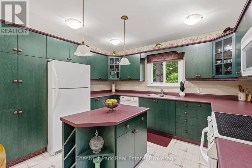 379 Gables Road — photo 13 of 40