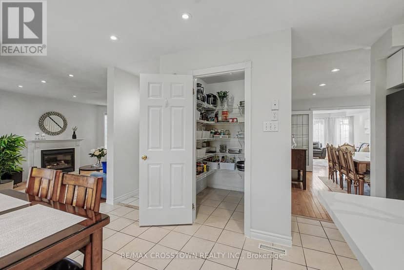 31 Logan Court — photo 13 of 40