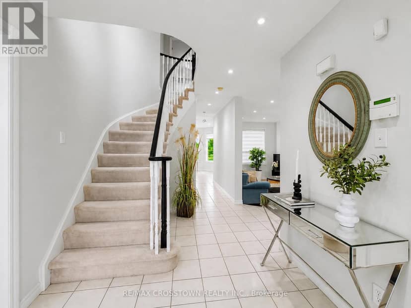 31 Logan Court — photo 7 of 40