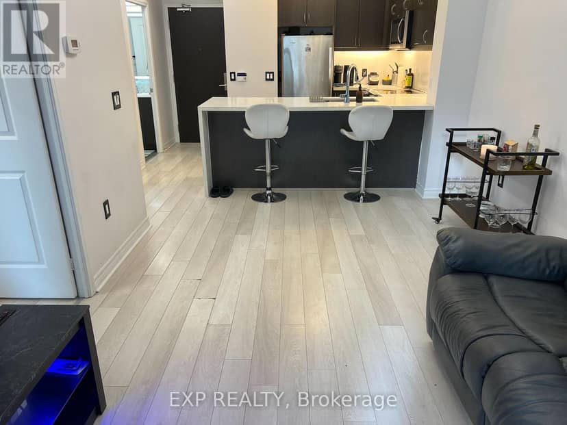 602 - 39 Annie Craig Drive — photo 10 of 40