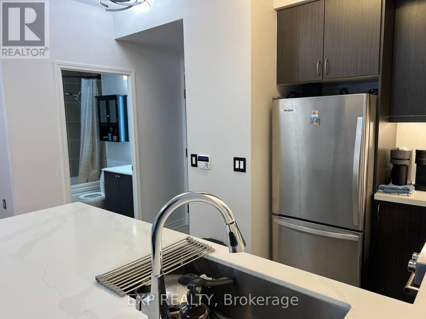602 - 39 Annie Craig Drive — photo 8 of 40