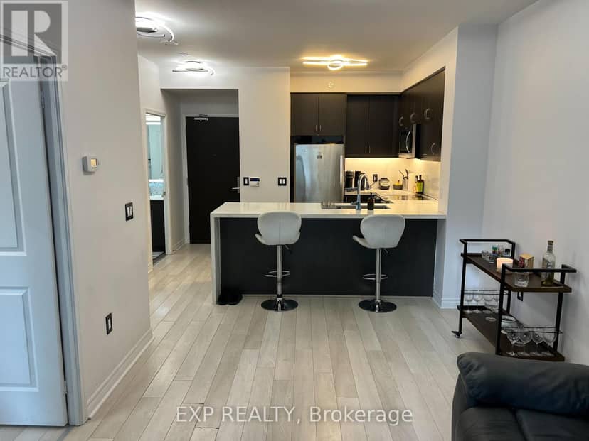 602 - 39 Annie Craig Drive — photo 14 of 40