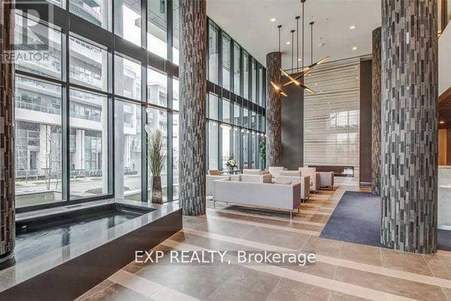 602 - 39 Annie Craig Drive — photo 38 of 40