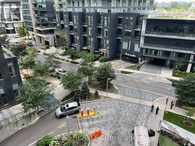 602 - 39 Annie Craig Drive — photo 30 of 40