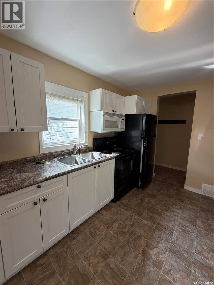 537 Churchill STREET — photo 14 of 30