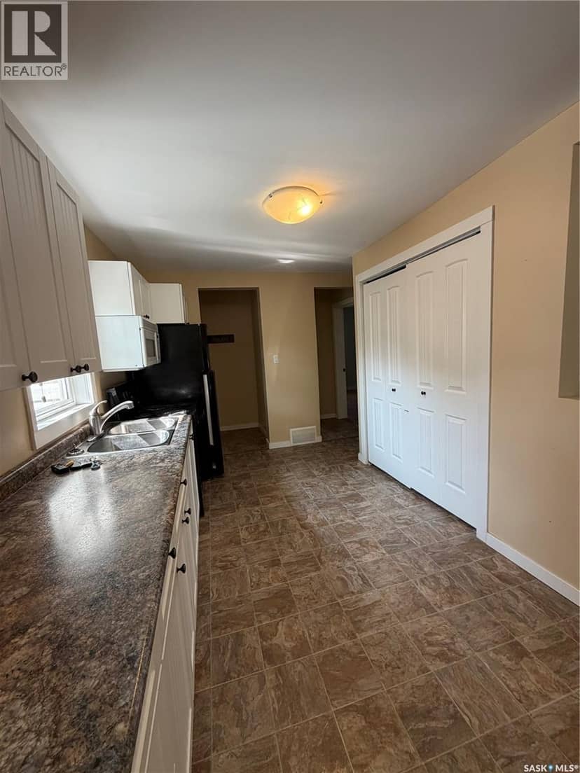 537 Churchill STREET — photo 15 of 30