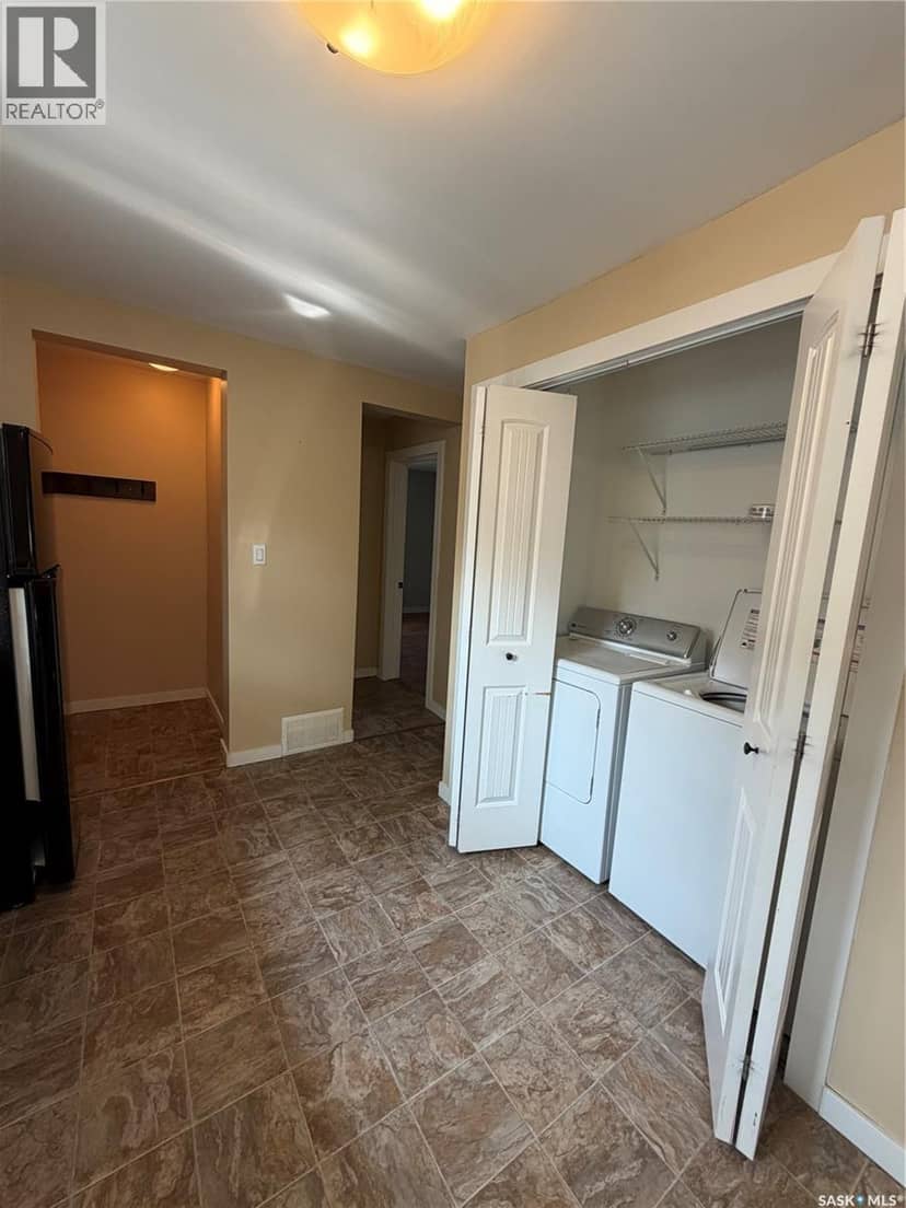 537 Churchill STREET — photo 16 of 30
