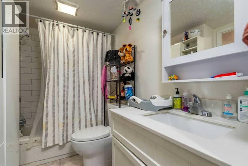 109B, 3007 57A Avenue — photo 14 of 31