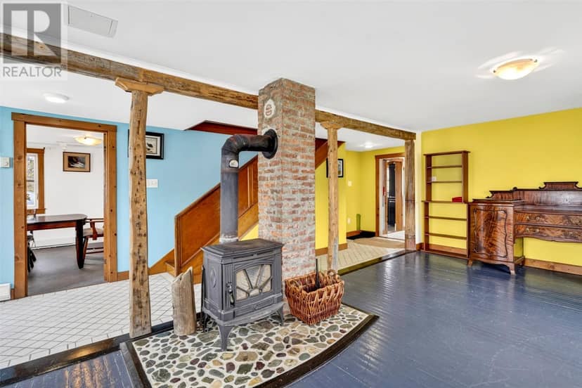 9 Bareneed Road — photo 18 of 40