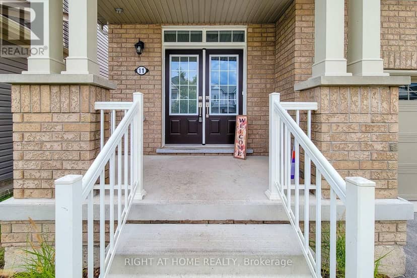 11 Esther Crescent — photo 3 of 40