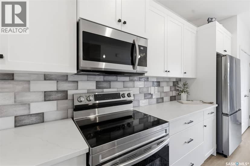 520 Brighton GATE — photo 11 of 40