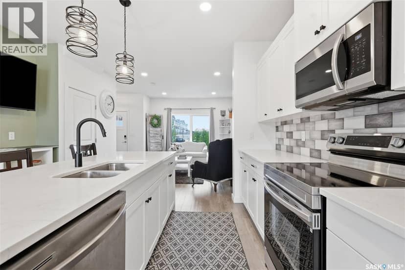 520 Brighton GATE — photo 12 of 40