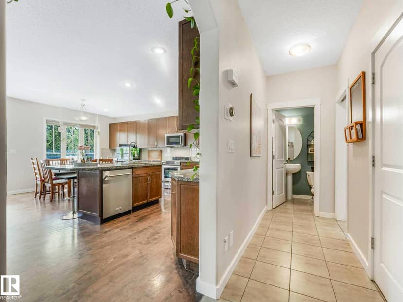 2825 Anderson Pl SW — photo 23 of 40