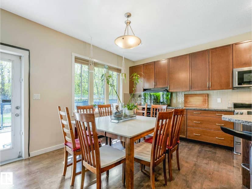 2825 Anderson Pl SW — photo 14 of 40