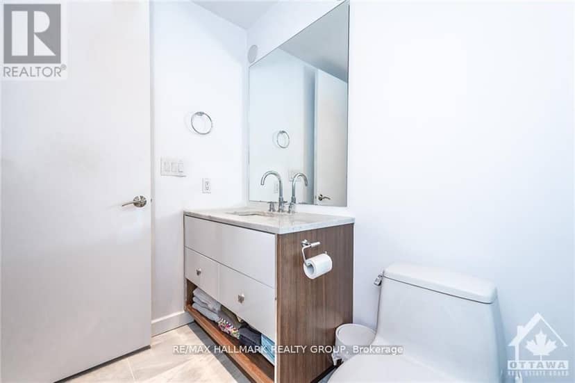 1105 - 300 Lisgar Street W — photo 15 of 23