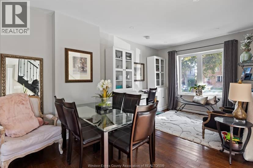 853 Monmouth — photo 4 of 19