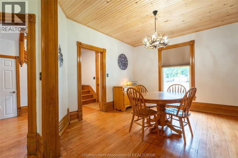 11666 Longwoods Road — photo 10 of 40