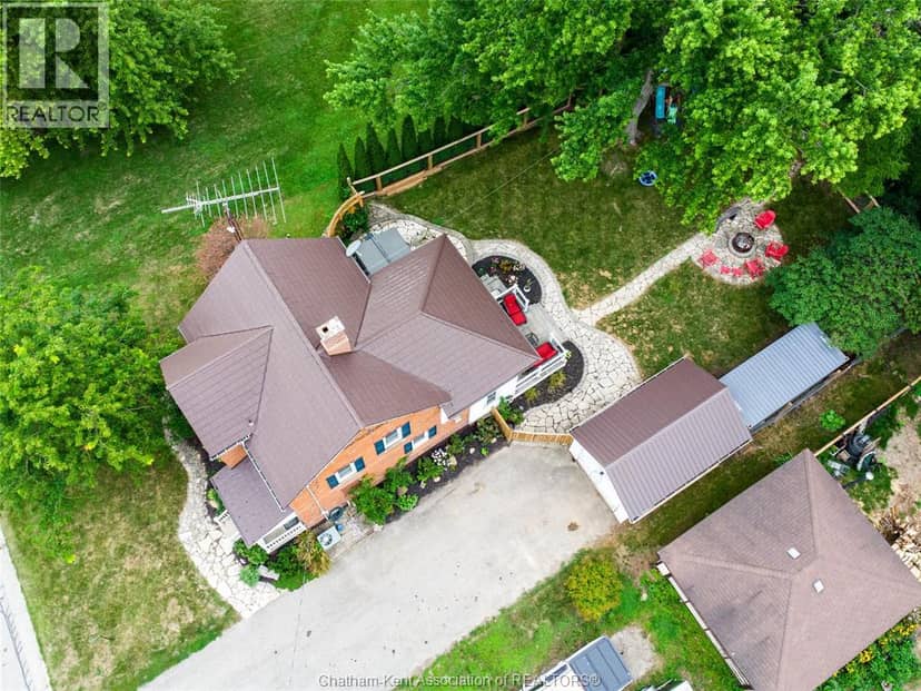 11666 Longwoods Road — photo 3 of 40