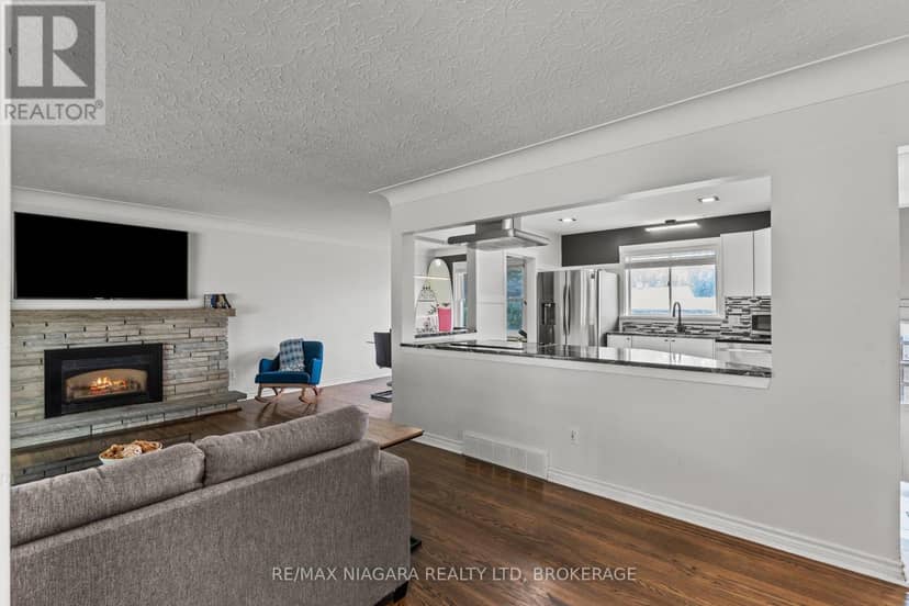 67 Maple Park Drive — photo 10 of 36