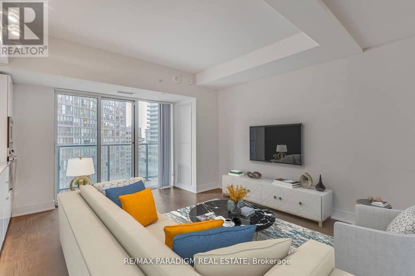 2501 - 955 Bay Street — photo 12 of 15