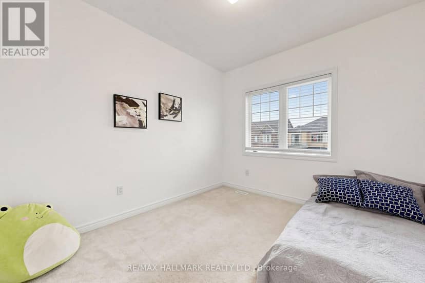 19 Conarty Crescent — photo 34 of 40