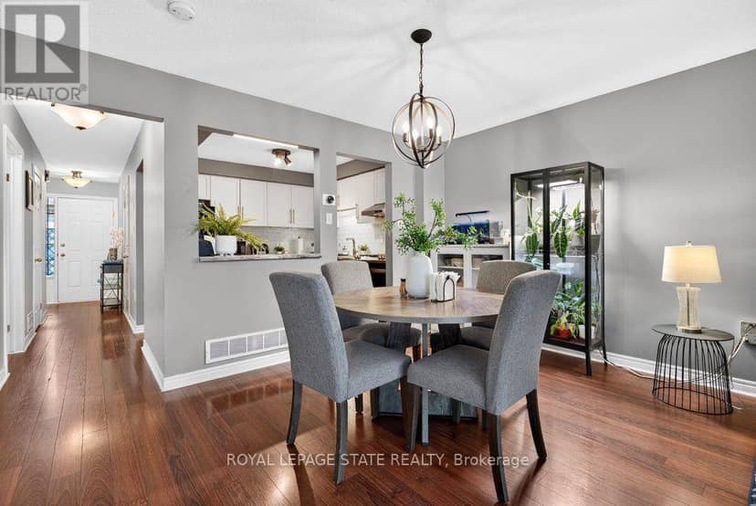 11 - 44 Frances Avenue — photo 18 of 40