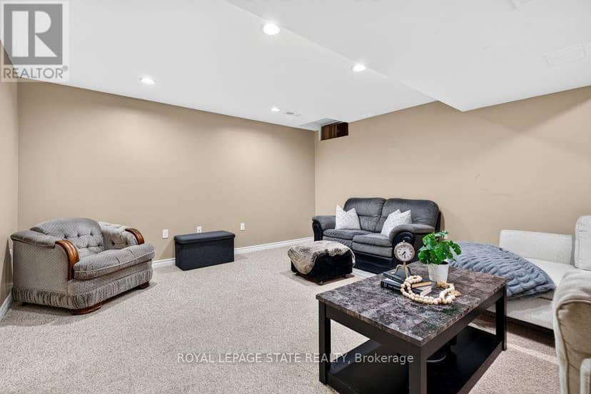 11 - 44 Frances Avenue — photo 33 of 40