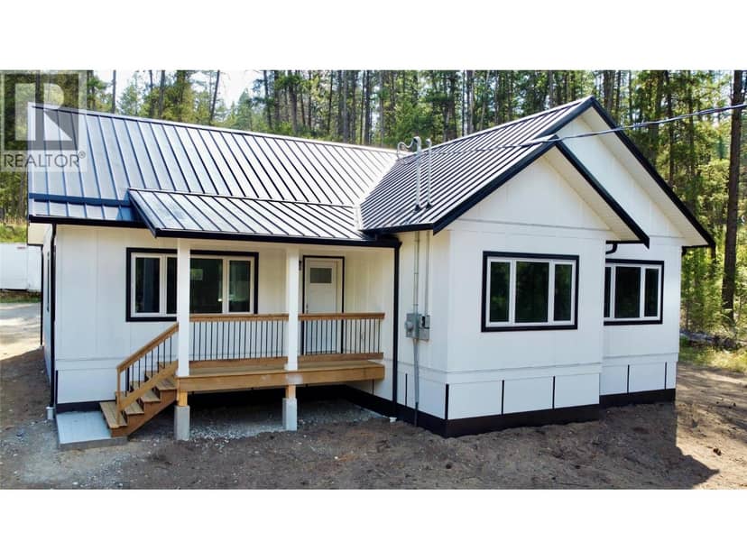 160 3rd Avenue, Christina Lake