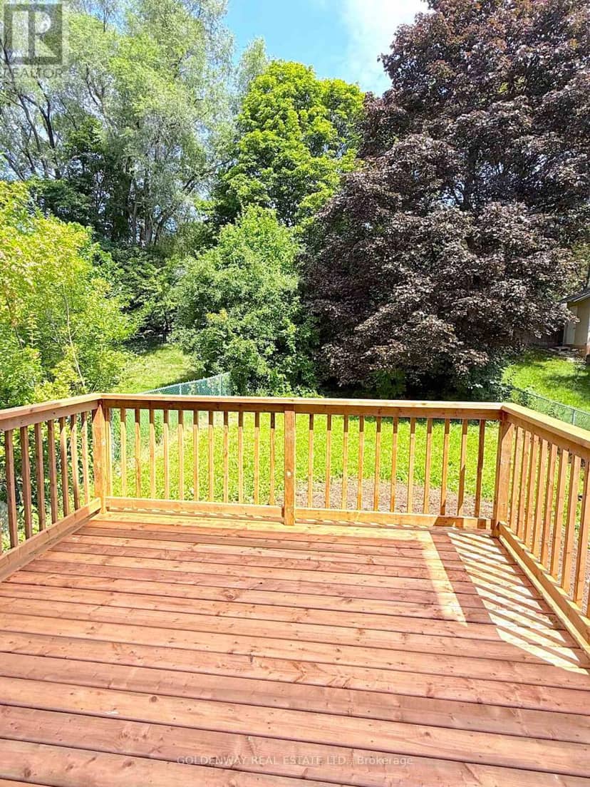 114 Loganberry Crescent — photo 7 of 28