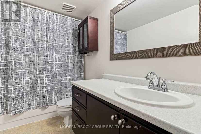 201 - 274 Ormond Street — photo 18 of 37