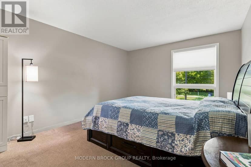 201 - 274 Ormond Street — photo 19 of 37