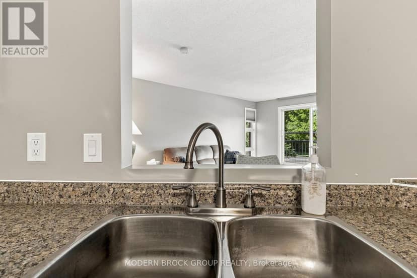 201 - 274 Ormond Street — photo 8 of 37