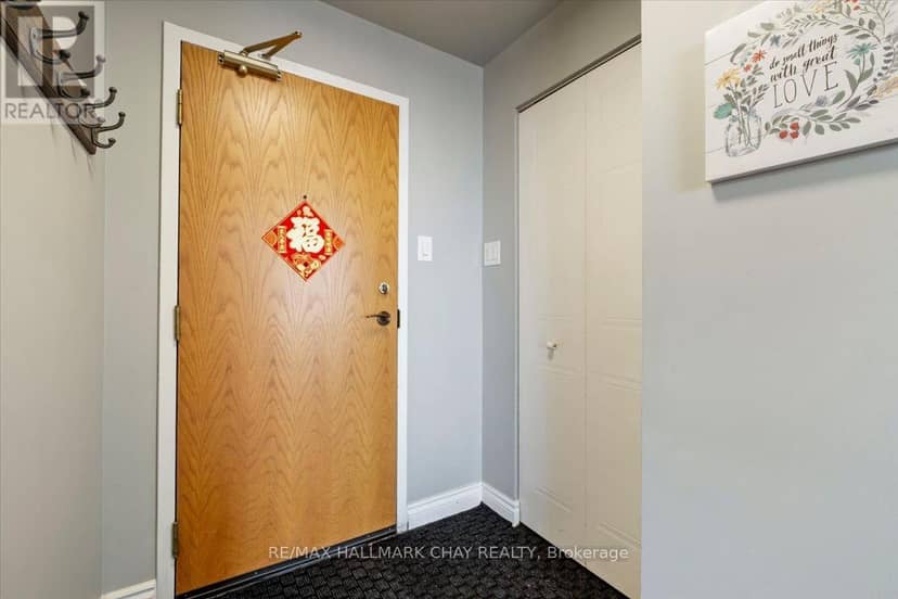 1506 - 65 Ellen Street — photo 8 of 33