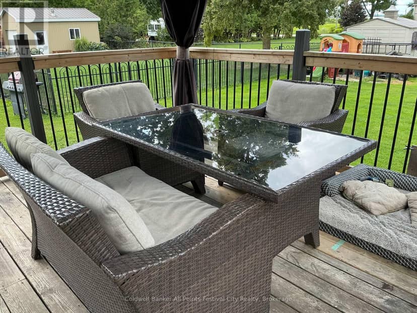 43 Maddison Street E — photo 31 of 35