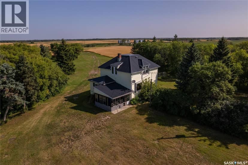 Bomberak Acreage — photo 1 of 40