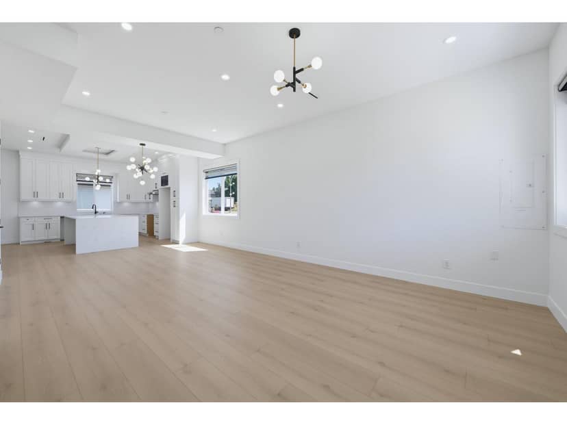 8524 CEDAR STREET, Mission, photo 5