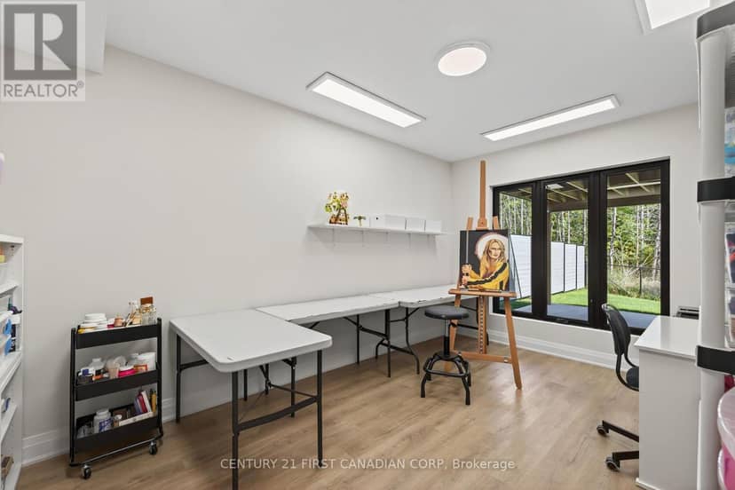 1704 Upper West Avenue — photo 40 of 40