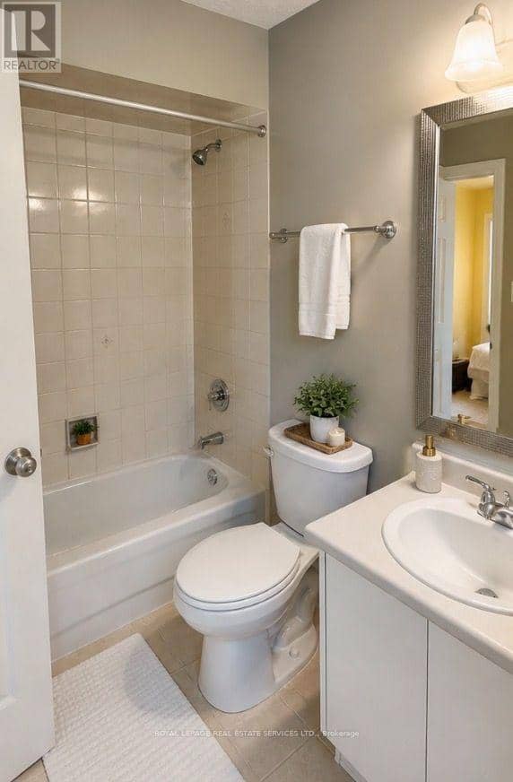 35 - 2920 Headon Forest Drive — photo 21 of 24