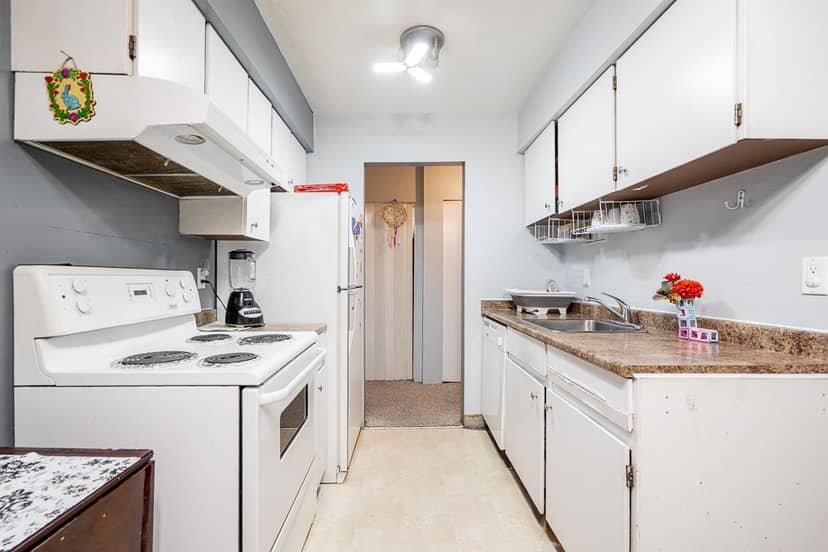 209 15238 100 AVENUE, Surrey, photo 6